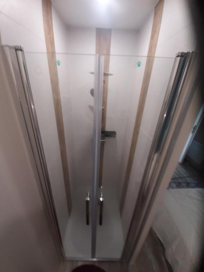 3 Apt T2 Cosy De 40 A 50 M2 Ideal Pour Un Deplacement Pro " Les Iris " Bourg-Saint-Andéol 외부 사진